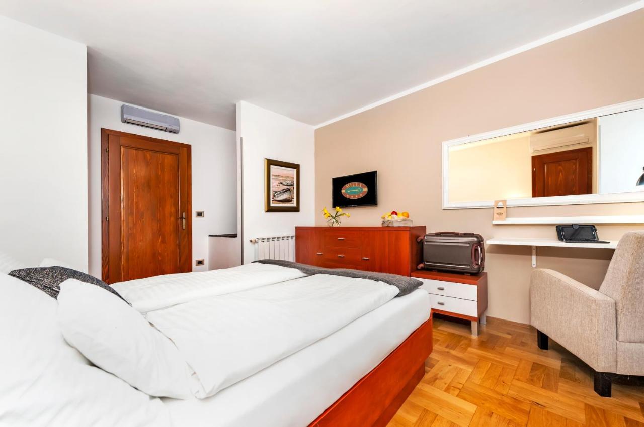 Villa Milli B&B 로비니 외부 사진