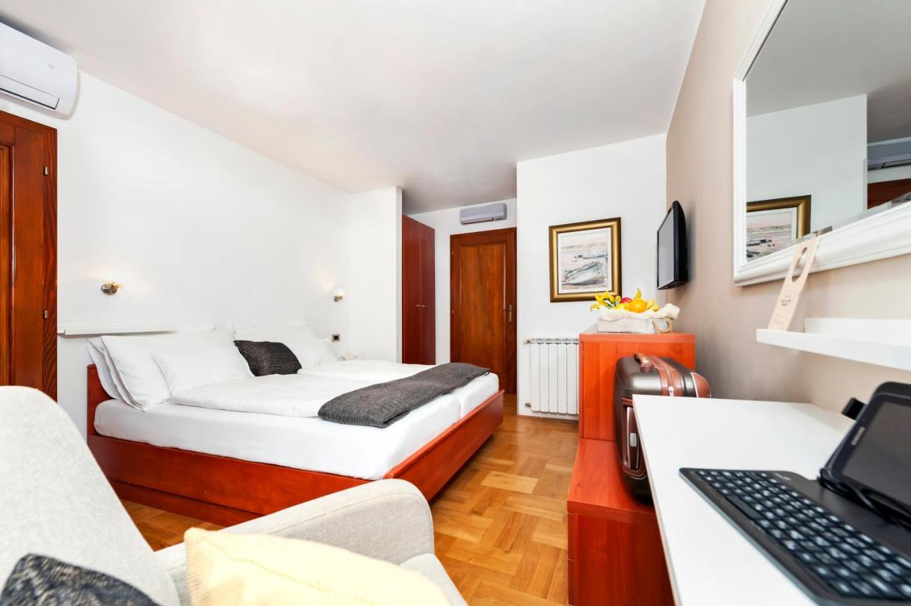 Villa Milli B&B 로비니 외부 사진
