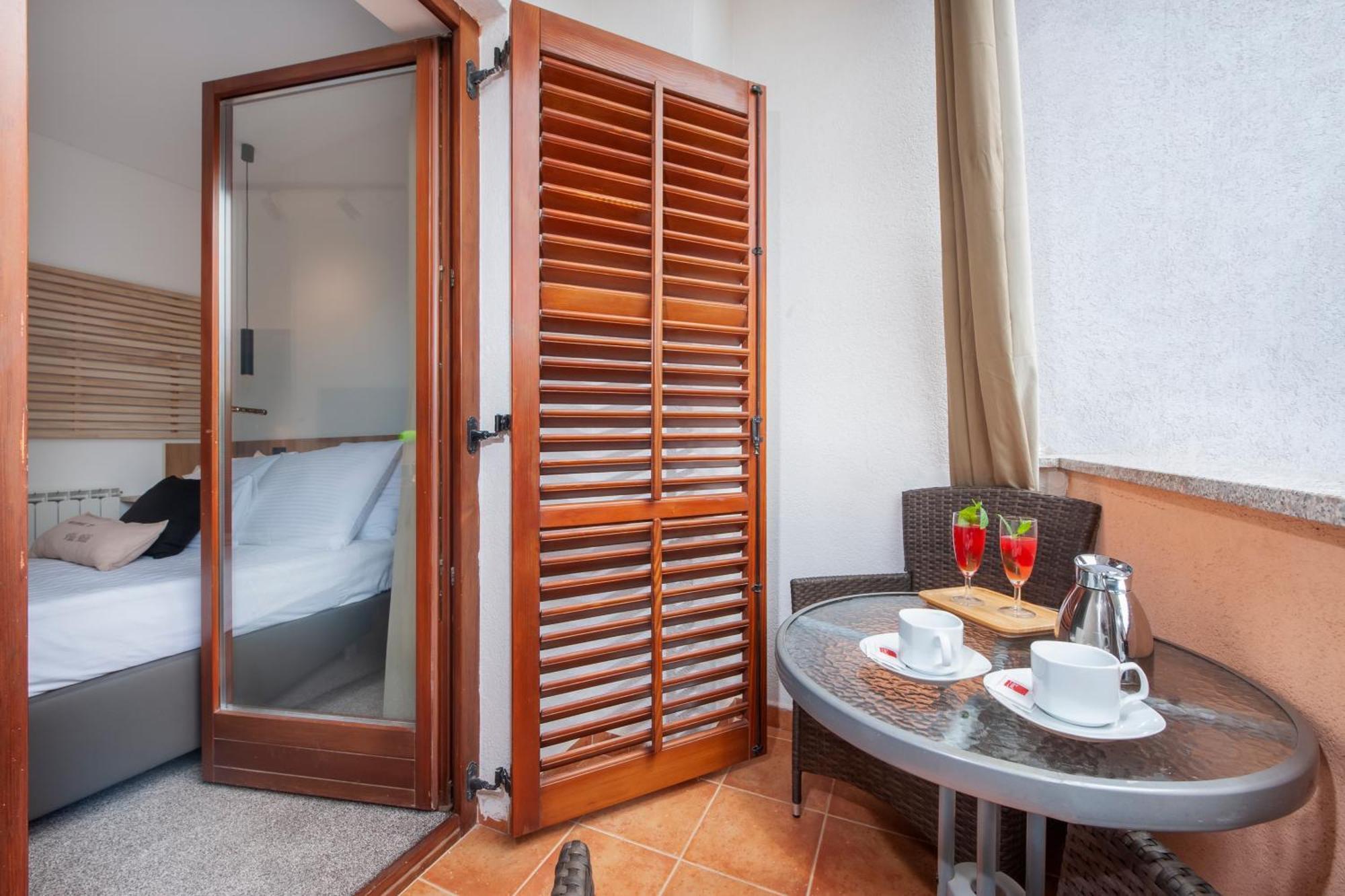 Villa Milli B&B 로비니 외부 사진