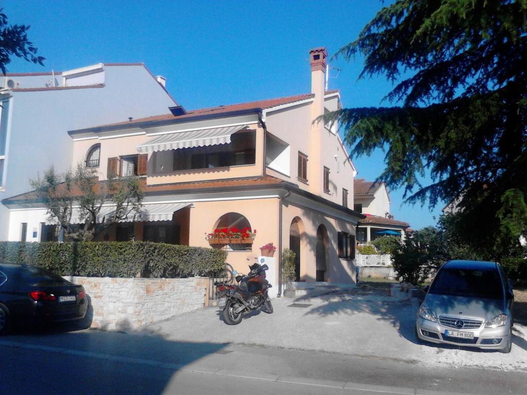 Villa Milli B&B 로비니 외부 사진